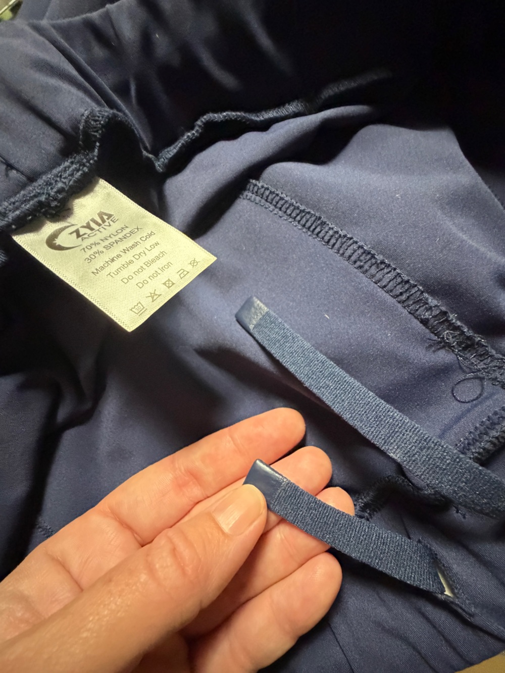 Zyia Active Navy Presidio Peak Cargo Pants - Picture 6 of 9